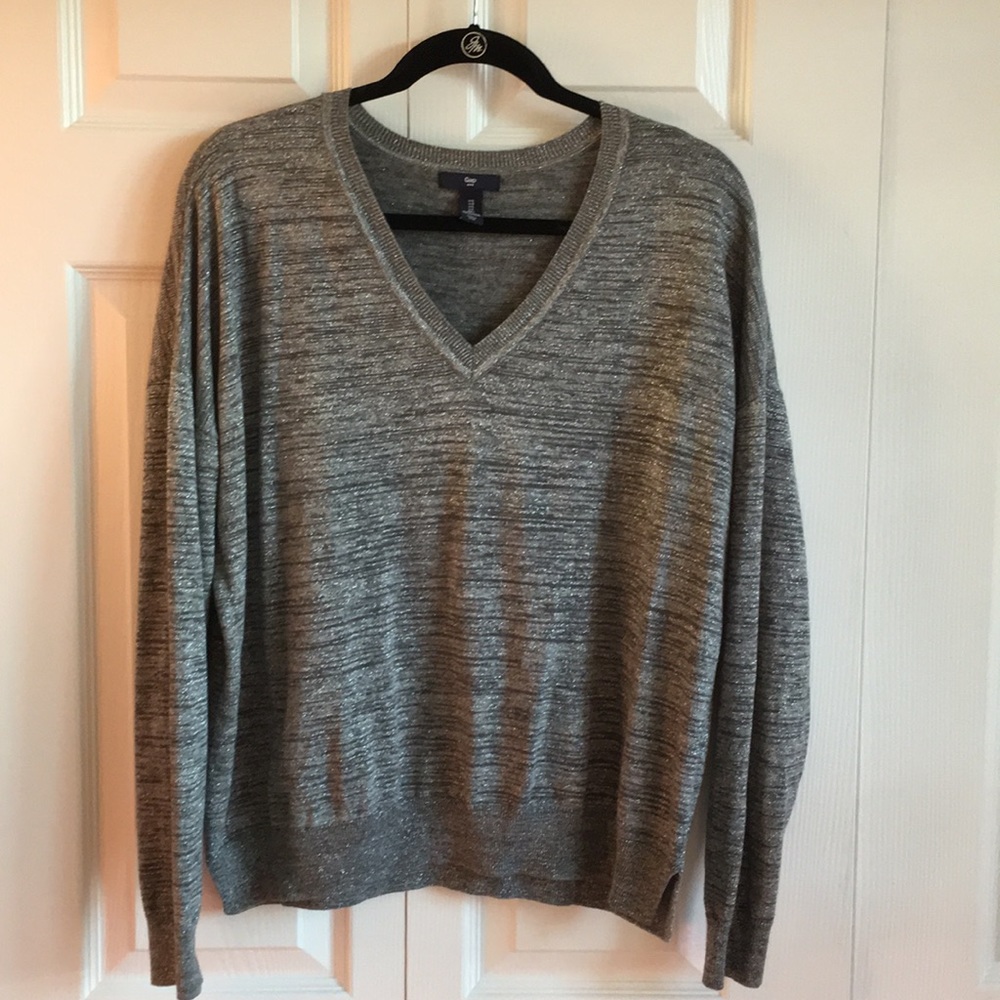 Gap, Silver v neck sweater. Size L.